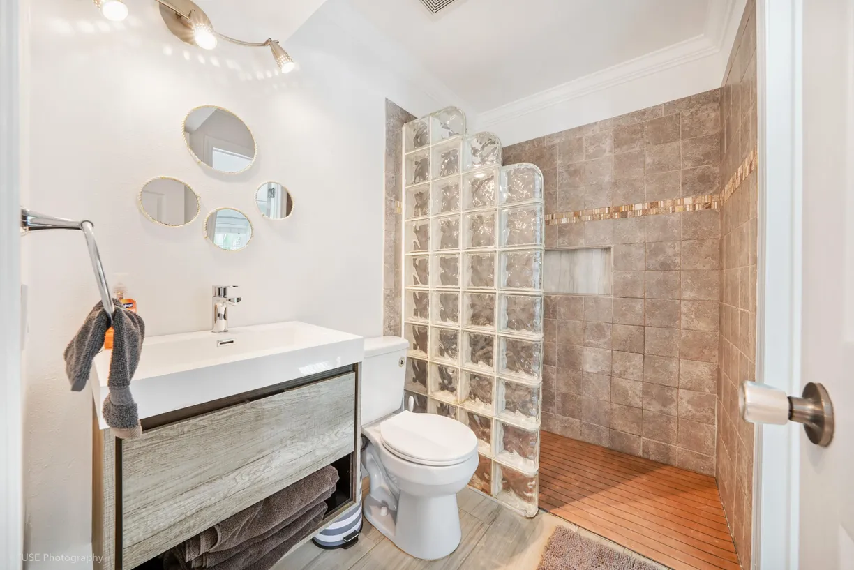 South Florida Real Estate | View 2533 Bessie Street | 2 Beds, 2 Baths
