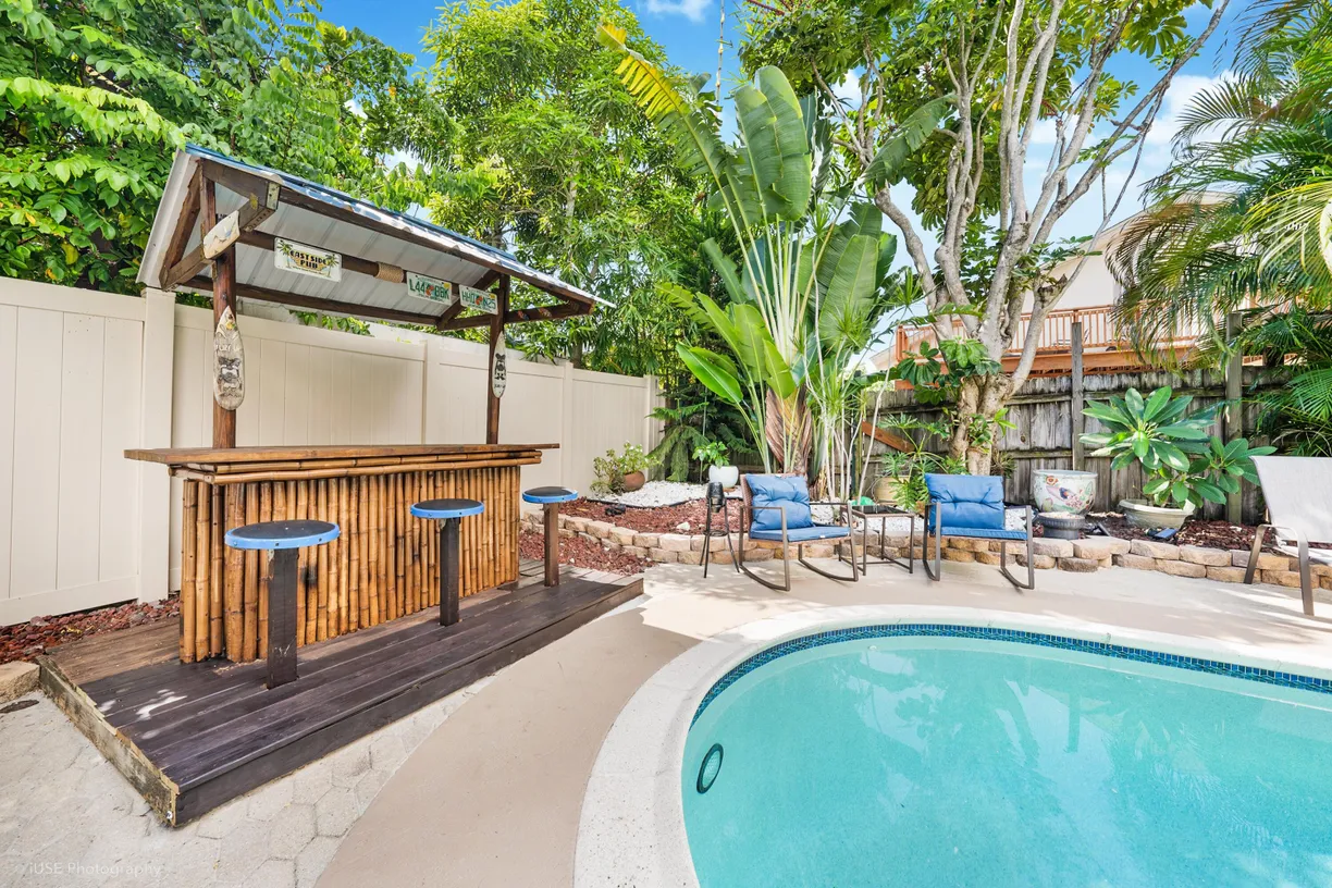 South Florida Real Estate | View 2533 Bessie Street | Listing