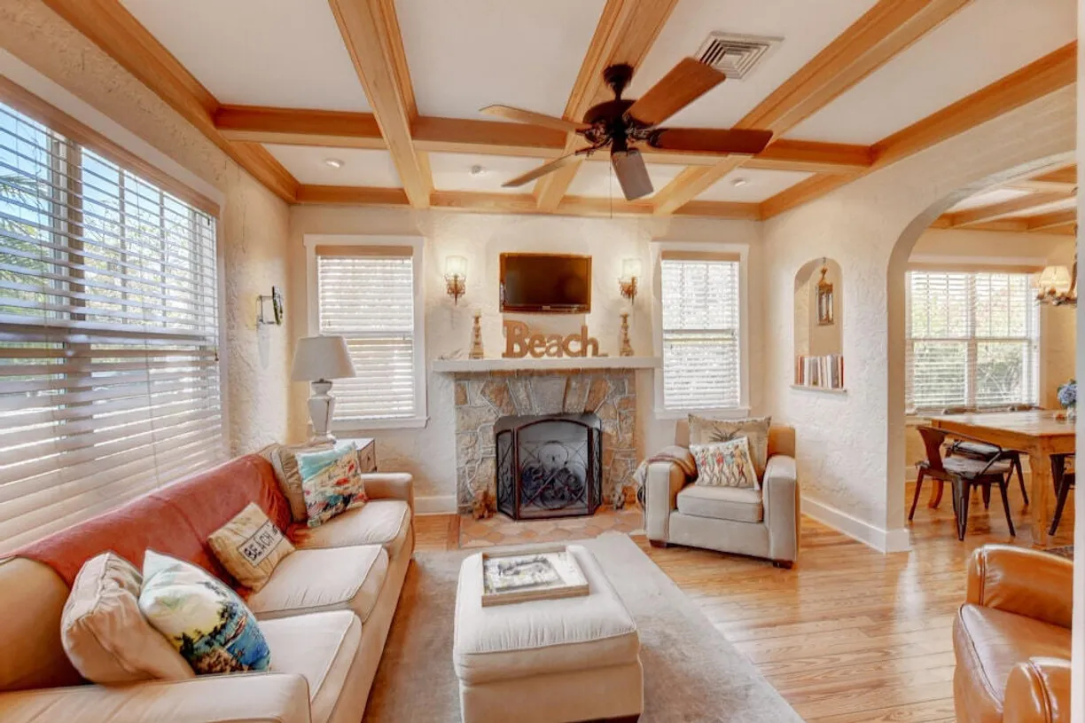 South Florida Real Estate | View 241 Royal Court | Listing