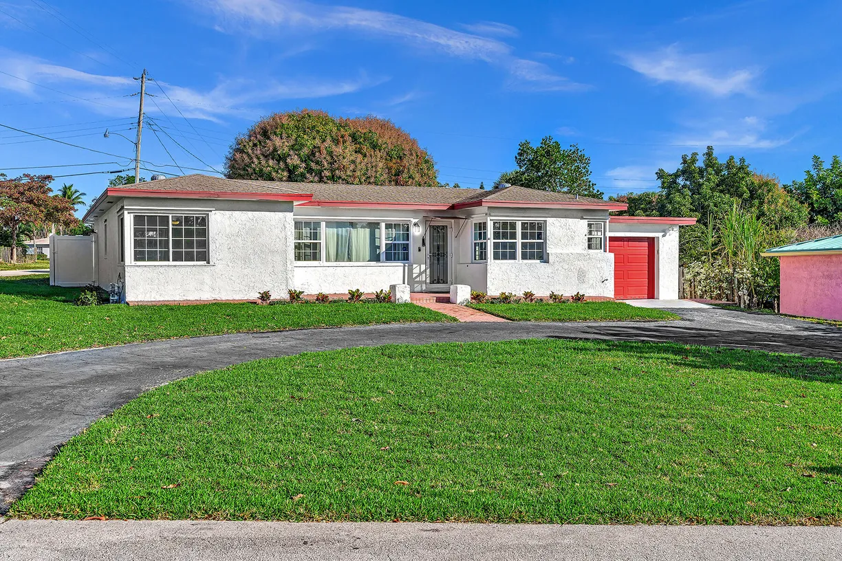 South Florida Real Estate | View 301 Gulfstream Drive | Listing