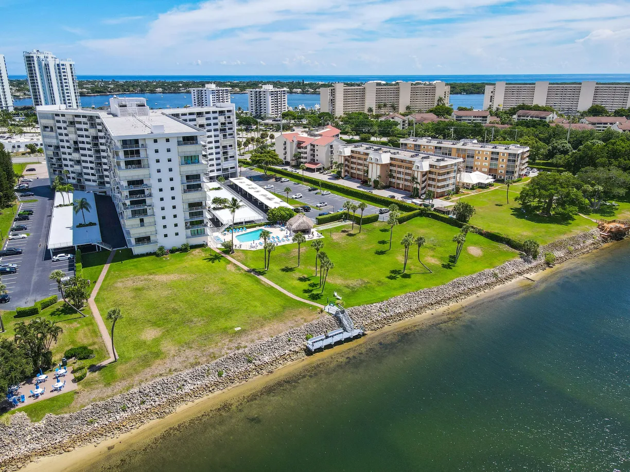 South Florida Real Estate | View 336 Golfview Road, 317 | Listing