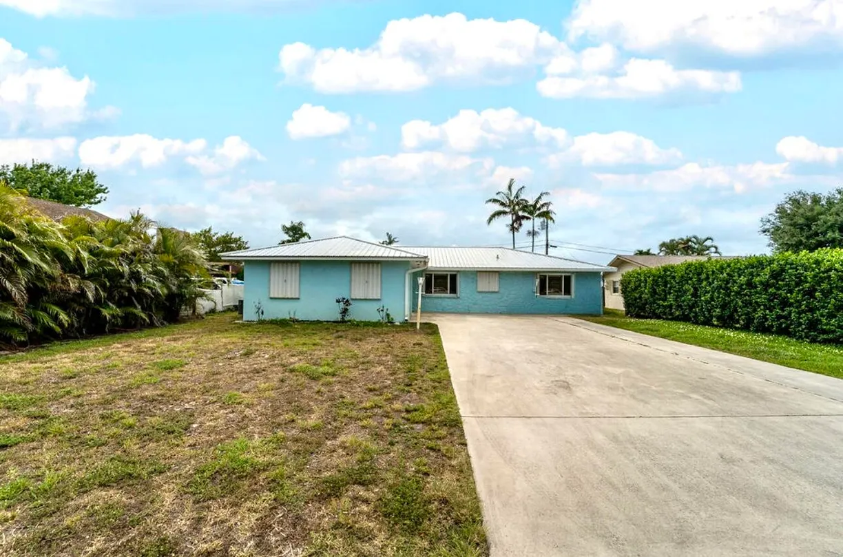 South Florida Real Estate | View 6607 Eastview Drive | Listing
