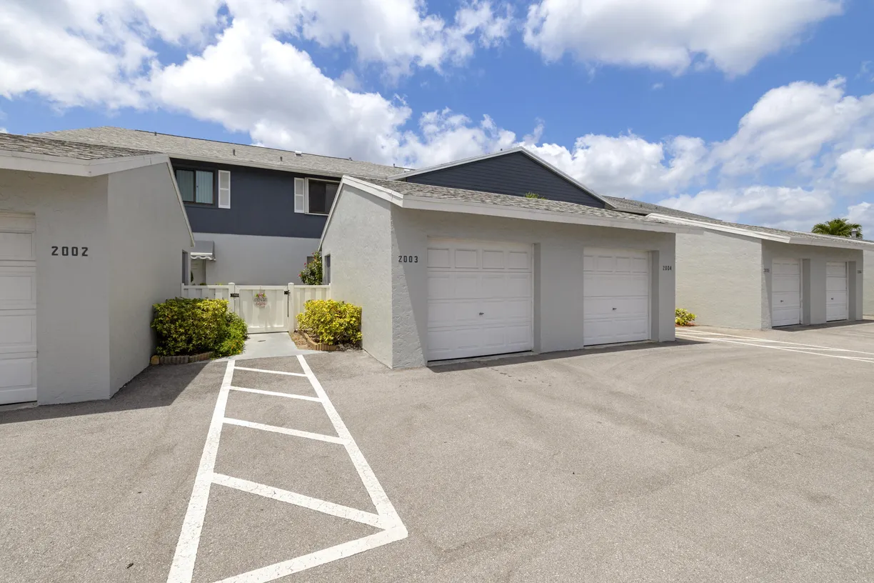 South Florida Real Estate | View 2641 Gately Drive, 2003 | Listing