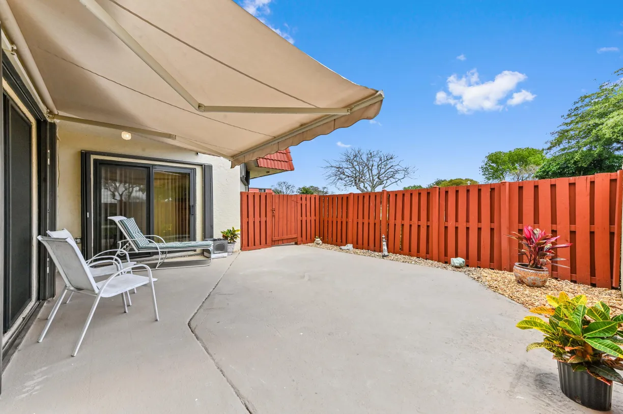 South Florida Real Estate | View 3864 Victoria Drive | Listing