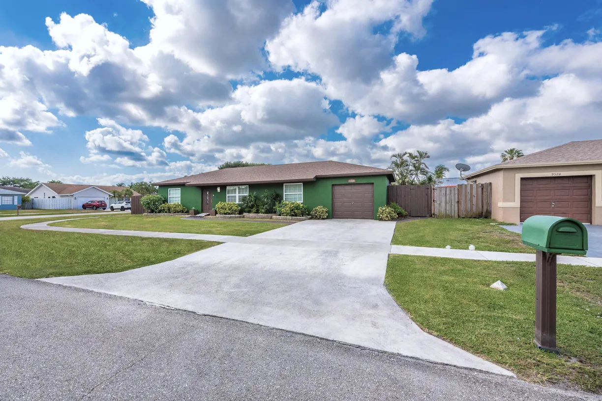 South Florida Real Estate | View 9308 Gettysburg Road | Listing