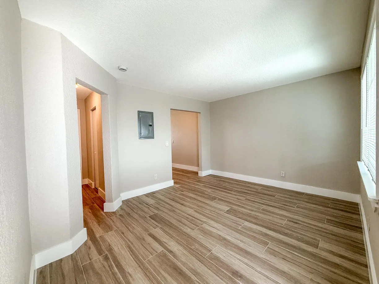 South Florida Real Estate | View 710 10th Street, #6 | Listing