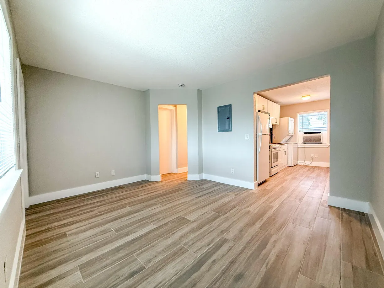 South Florida Real Estate | View 710 10th Street, #6 | Listing