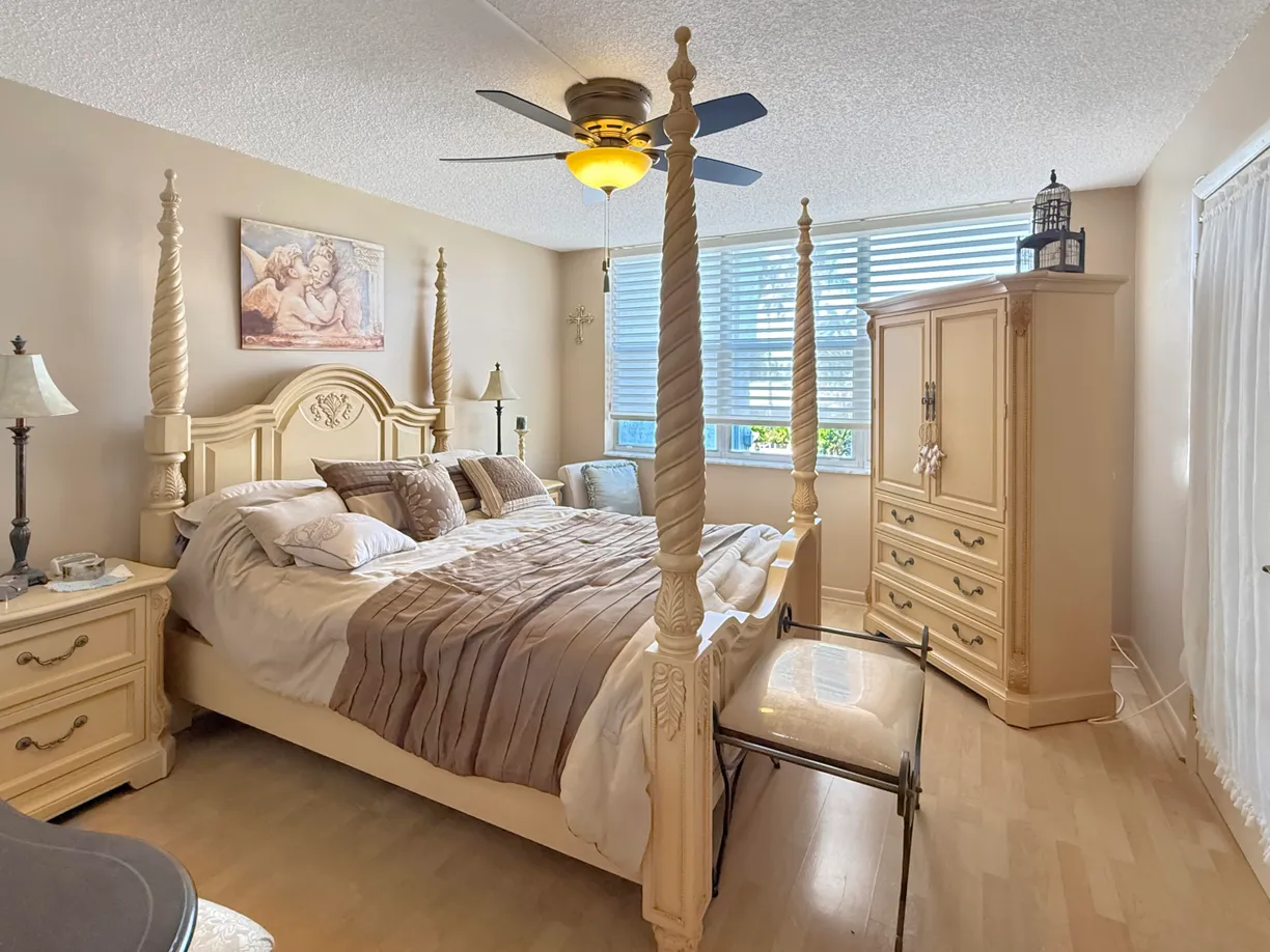 South Florida Real Estate | View 777 S Federal Highway, 209n | Listing