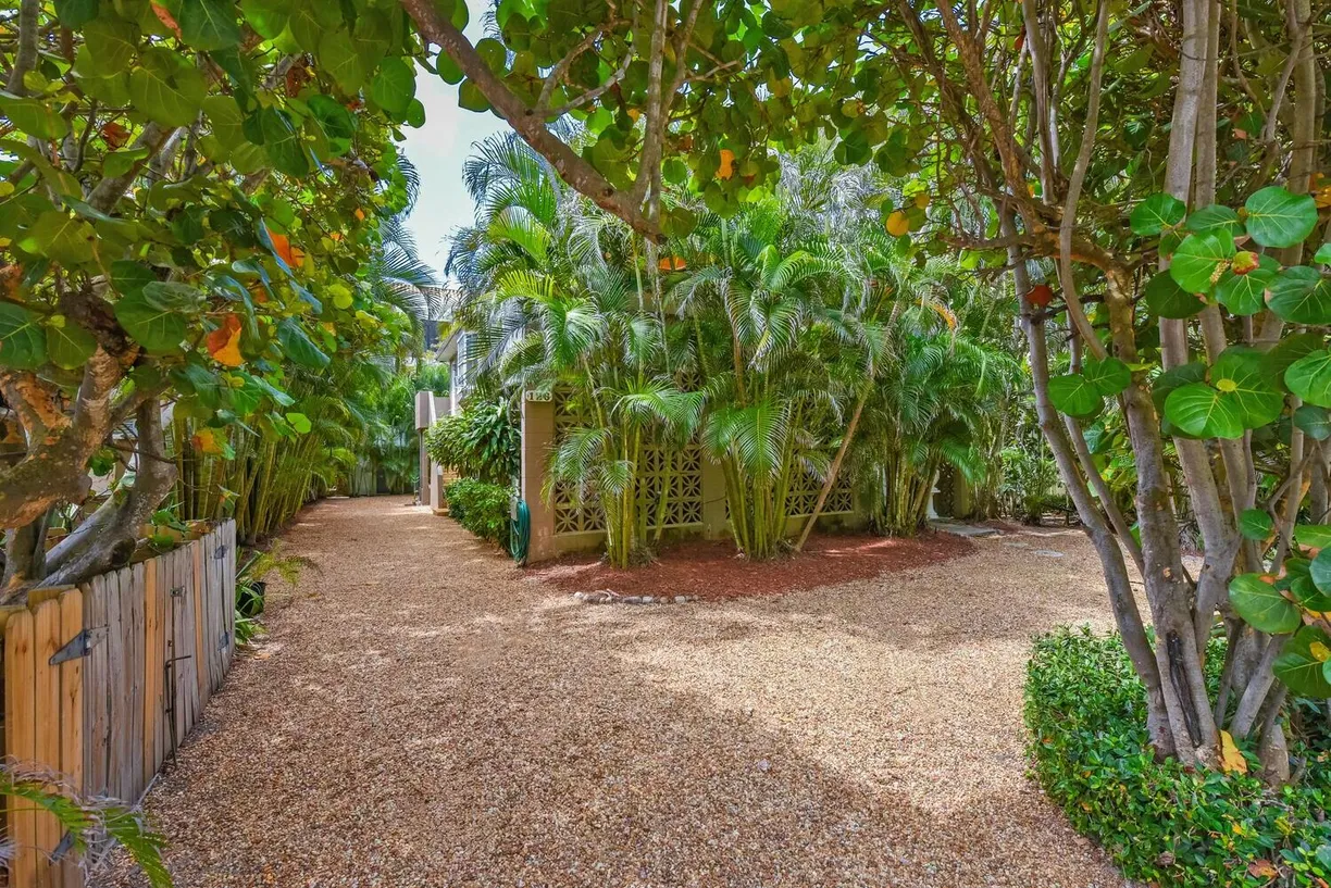 South Florida Real Estate | View 126 Peruvian Avenue | Listing