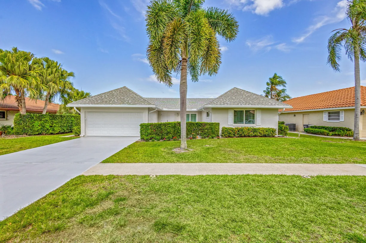 South Florida Real Estate | View 10370 Green Trail Drive | Listing