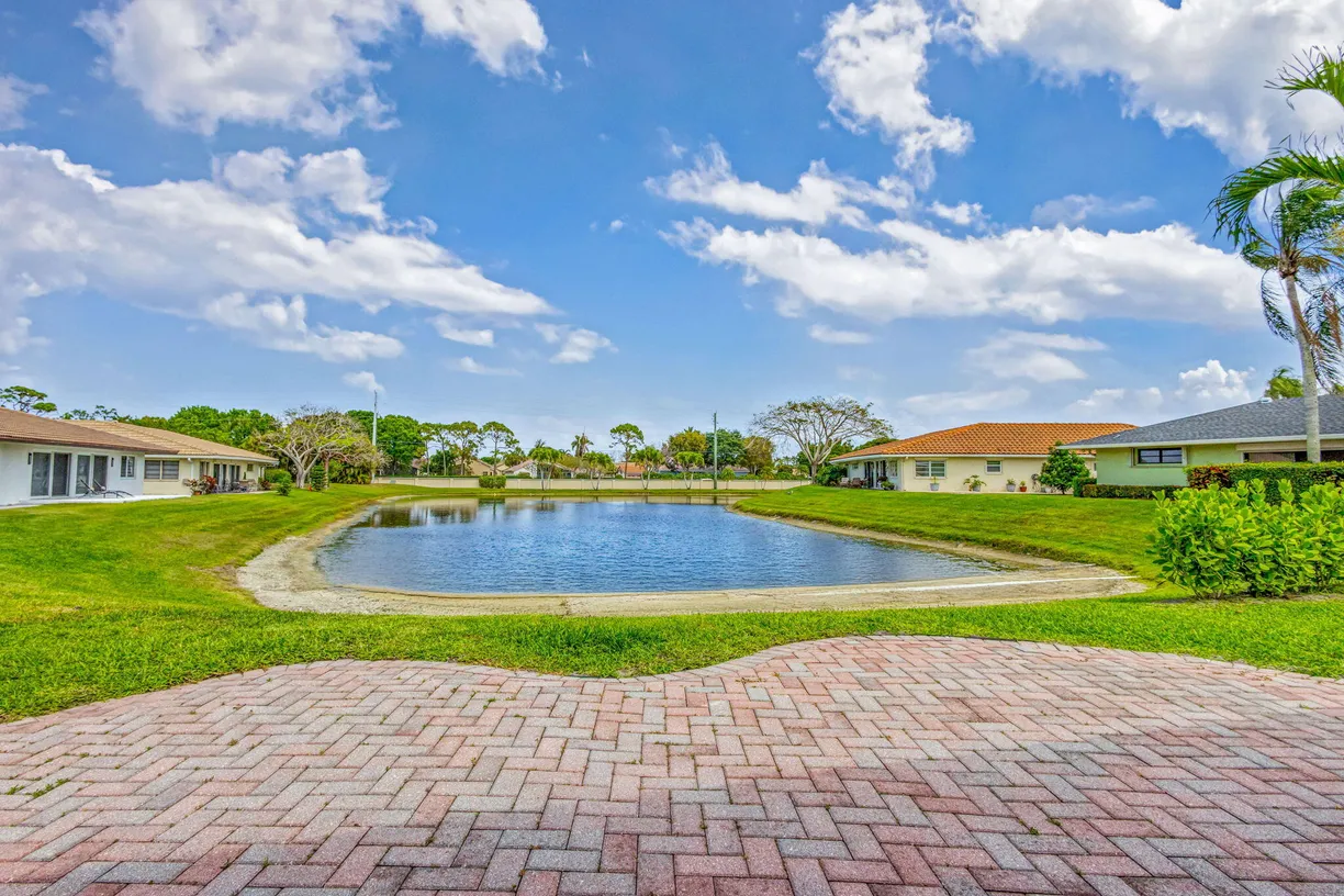 South Florida Real Estate | View 10370 Green Trail Drive | Listing