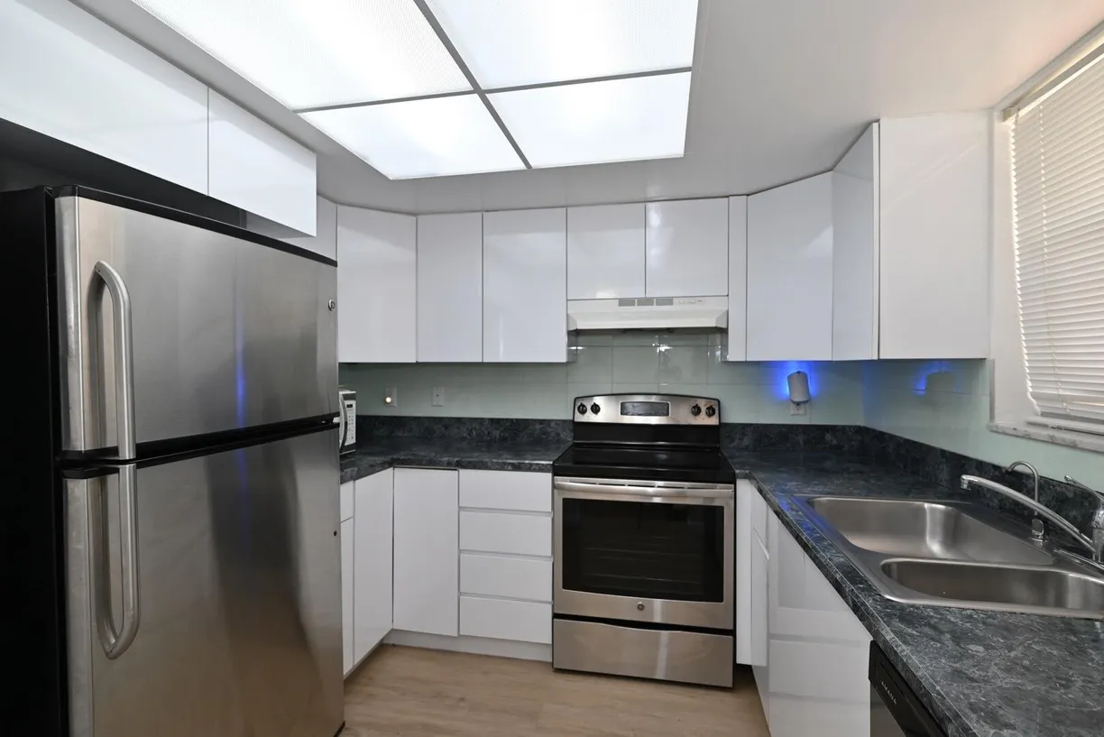 South Florida Real Estate | View 2561 Boundbrook Boulevard, 112 | Listing