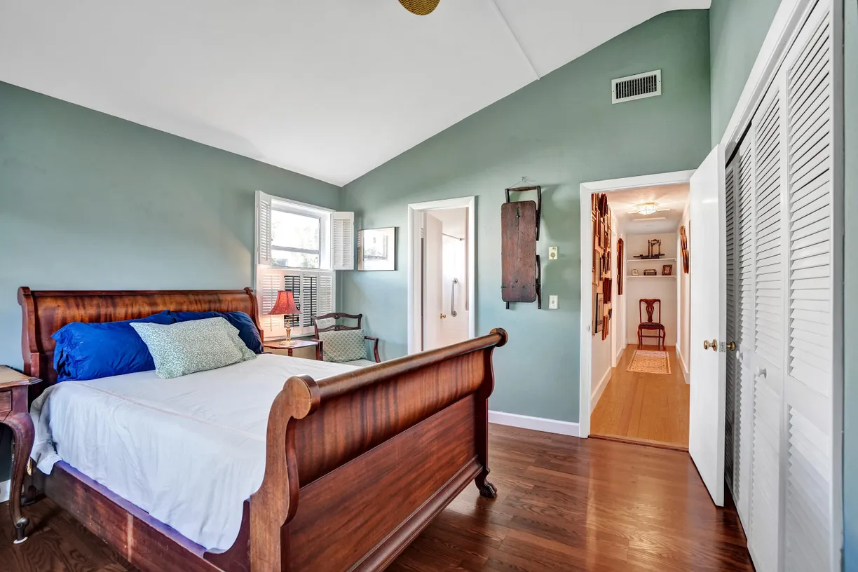 South Florida Real Estate | View 15 NW 15th Street | Listing
