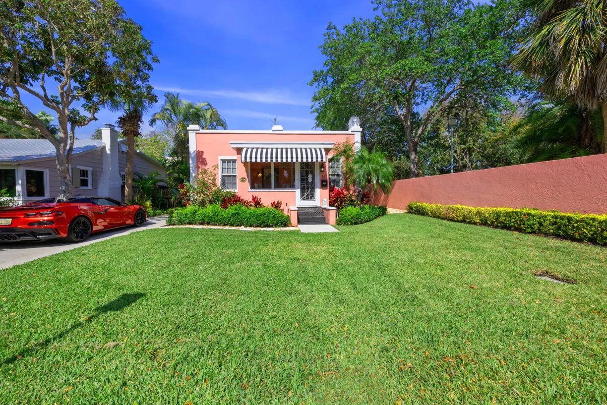 South Florida Real Estate | View 36 Palm Square | Listing