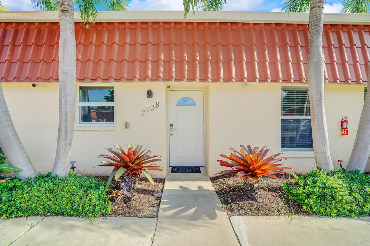 South Florida Real Estate | View 772 Nantucket Circle, B | Listing