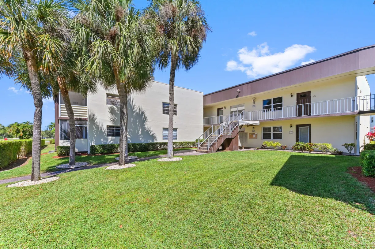 South Florida Real Estate | View 728 Normandy P | 1 Bed, 1 Bath