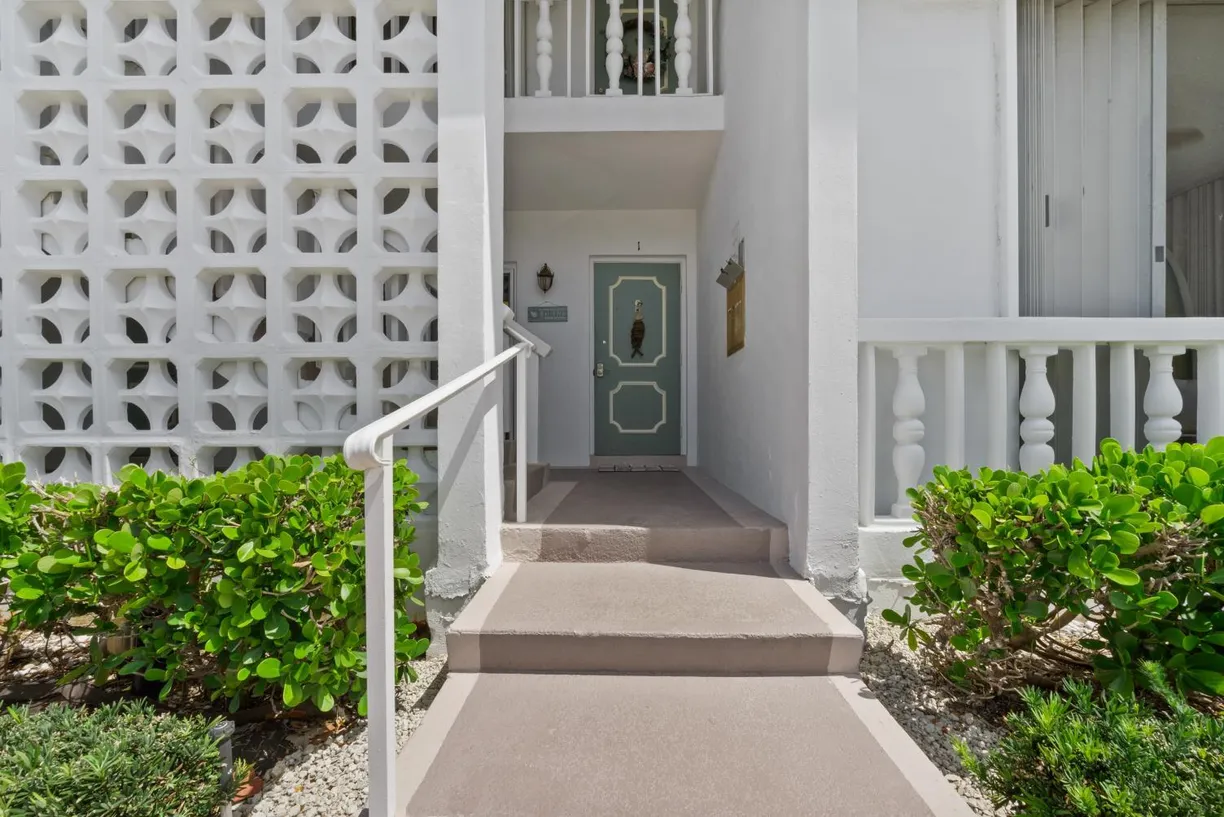 South Florida Real Estate | View 4201 S Ocean Boulevard, I1 | Listing