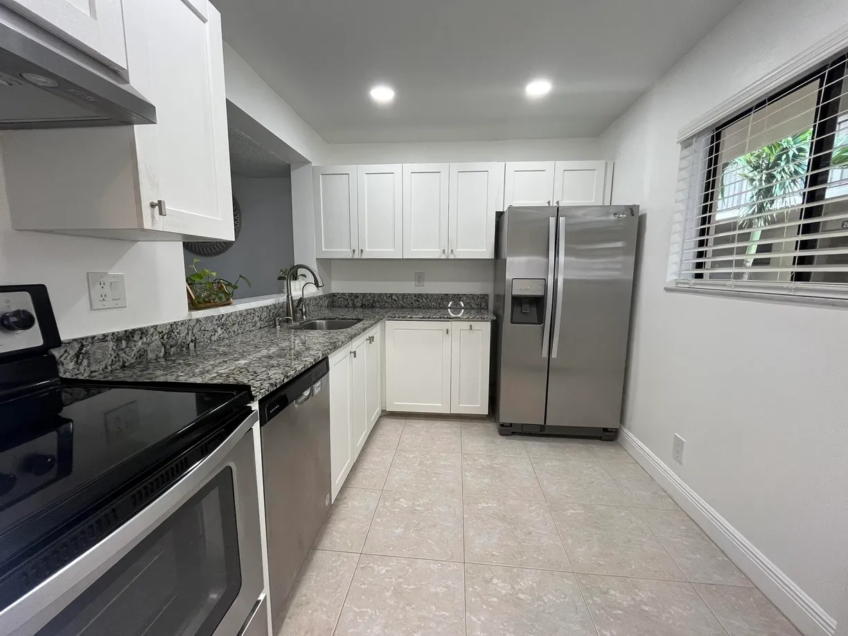 South Florida Real Estate | View 5160 Las Verdes Circle, 222 | Listing