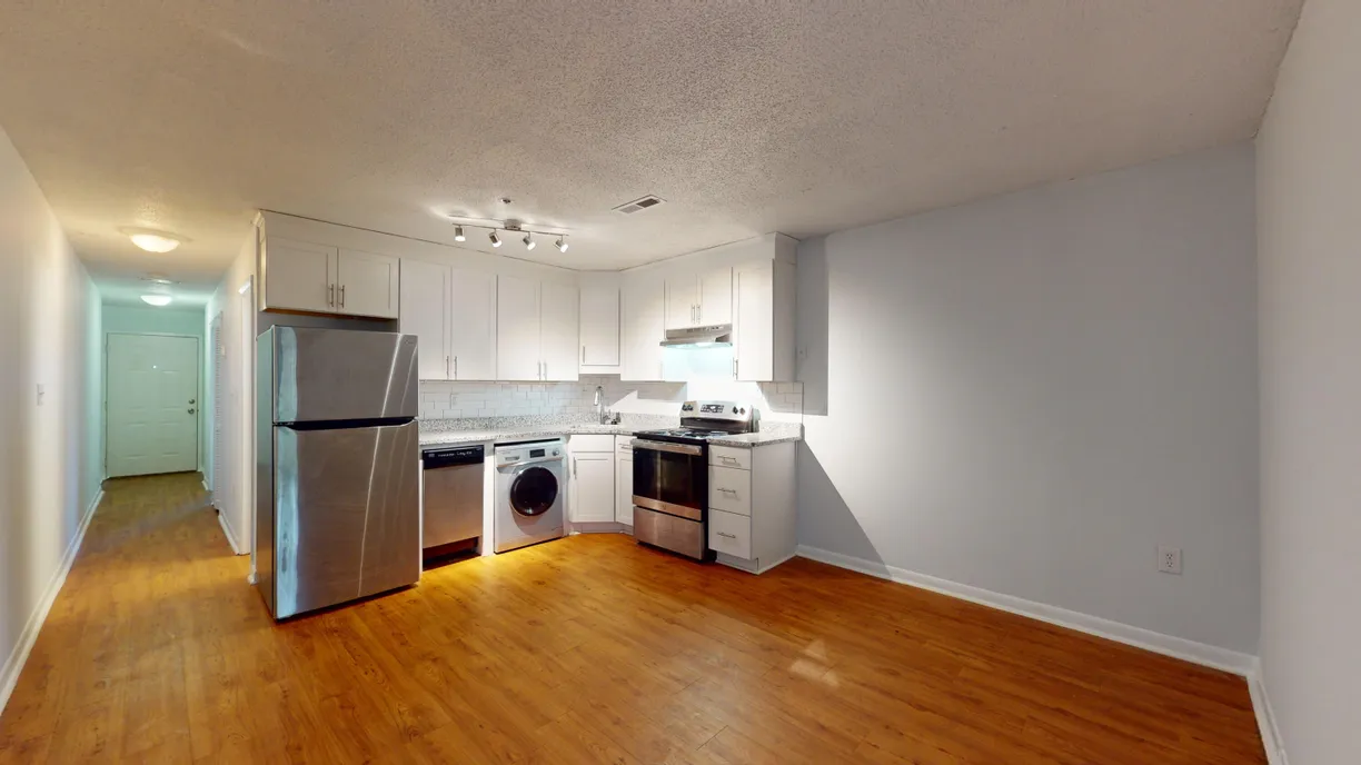 Charleston, SC Real Estate | View 40 Bee Street, 111 | Listing