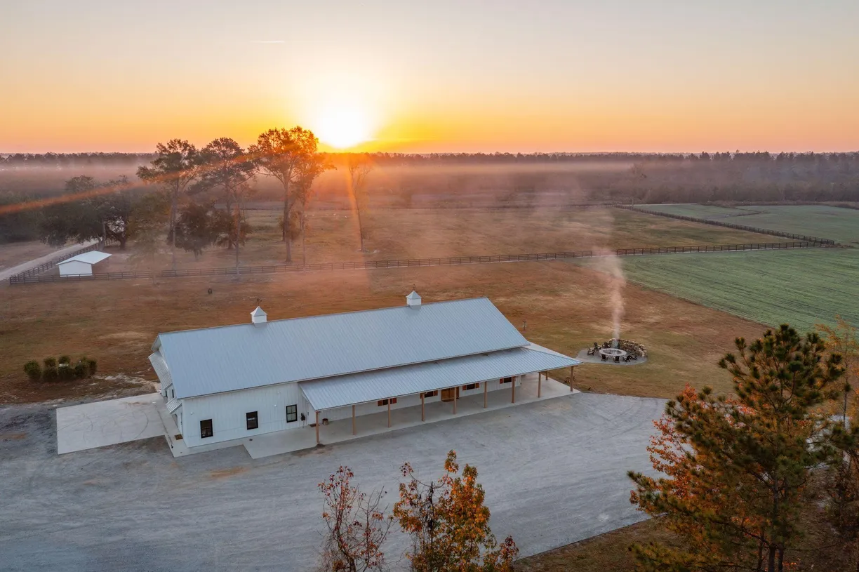 Charleston, SC Real Estate | View 6500 Parkers Ferry Road | 5 Beds, 3 Baths