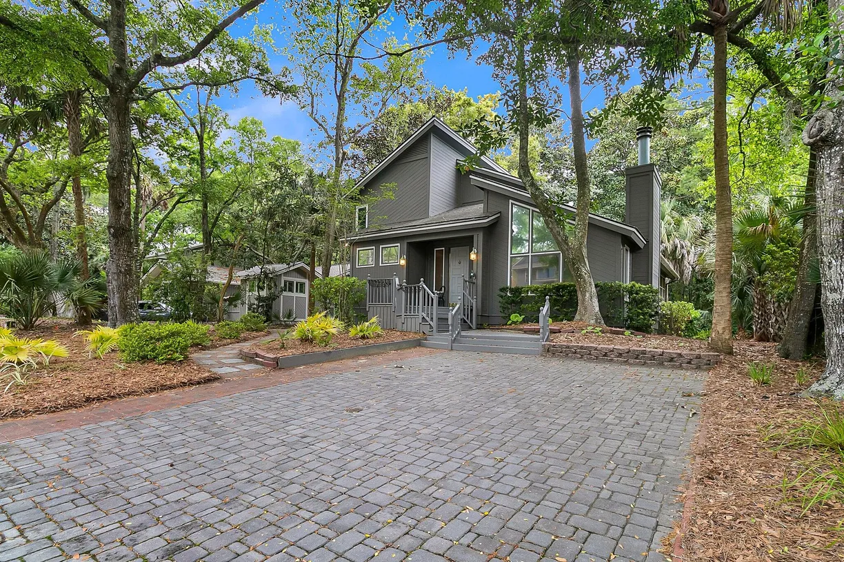 Charleston, SC Real Estate | View 589 Oyster Rake Drive | 3 Beds, 2 Baths
