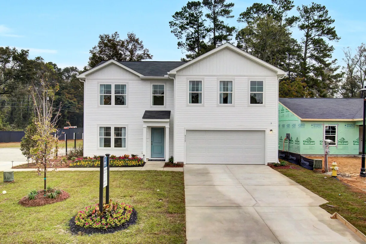 Charleston, SC Real Estate | View 6201 Portsman Lane | 4 Beds, 2 Baths