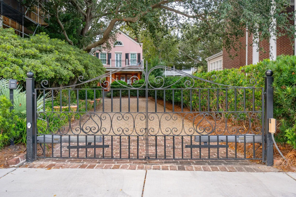 Charleston, SC Real Estate | View 14 1/2 Murray Boulevard | Listing