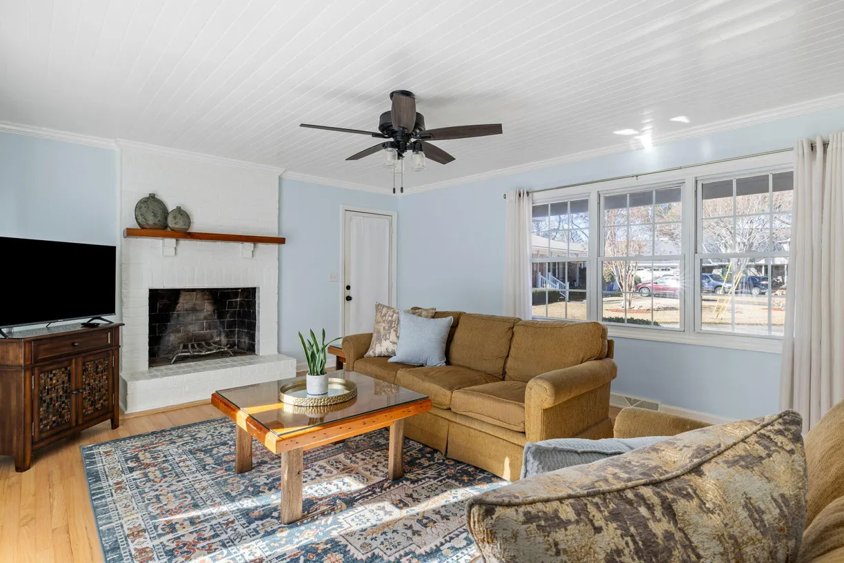 Charleston, SC Real Estate | View 2383 Erskine Court | Listing