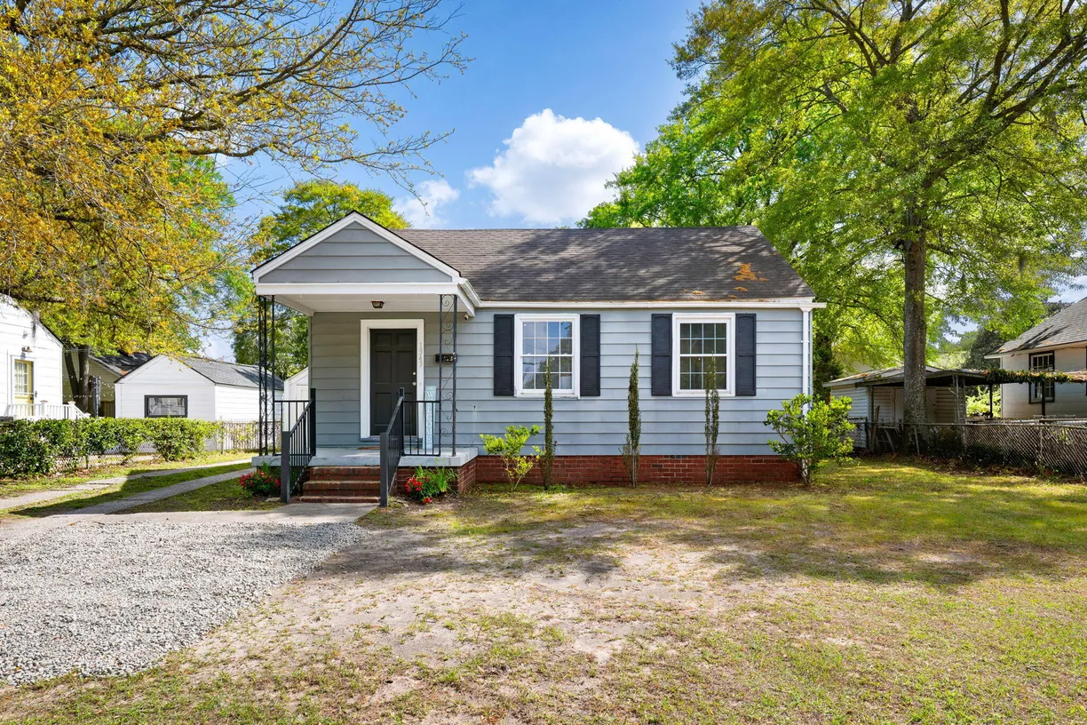 Charleston, SC Real Estate | View 1343 E Montague Avenue | 3 Beds, 2 Baths