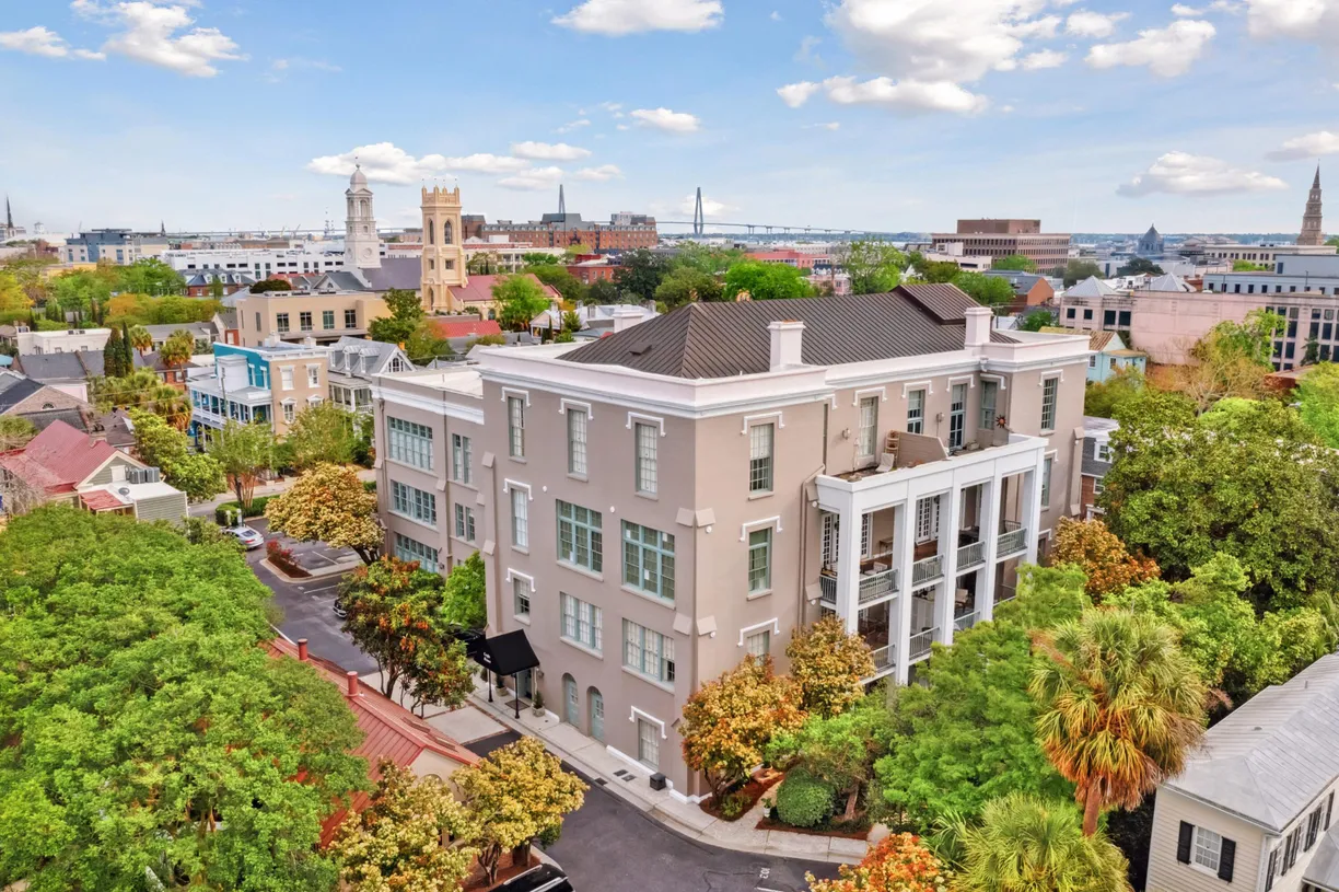 Charleston, SC Real Estate | View 67 Legare Street, 305 | 2 Beds, 1 Bath