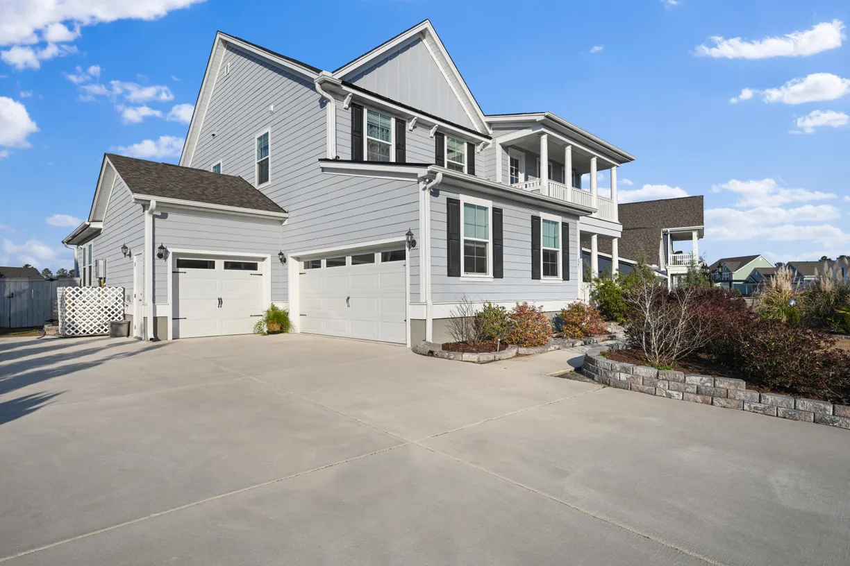 Charleston, SC Real Estate | View 625 Sienna Way | 5 Beds, 3 Baths