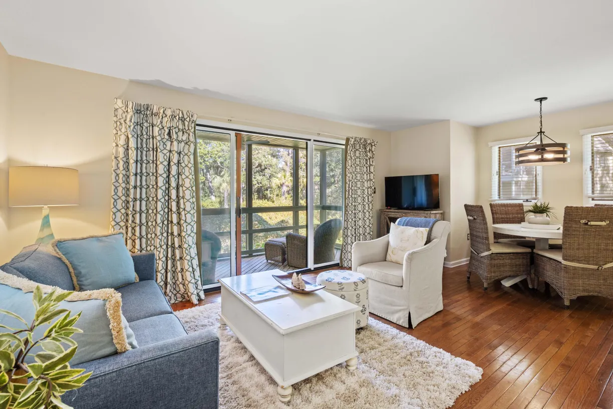 Charleston, SC Real Estate | View 1407 Shipwatch Road | 1 Bed, 1 Bath