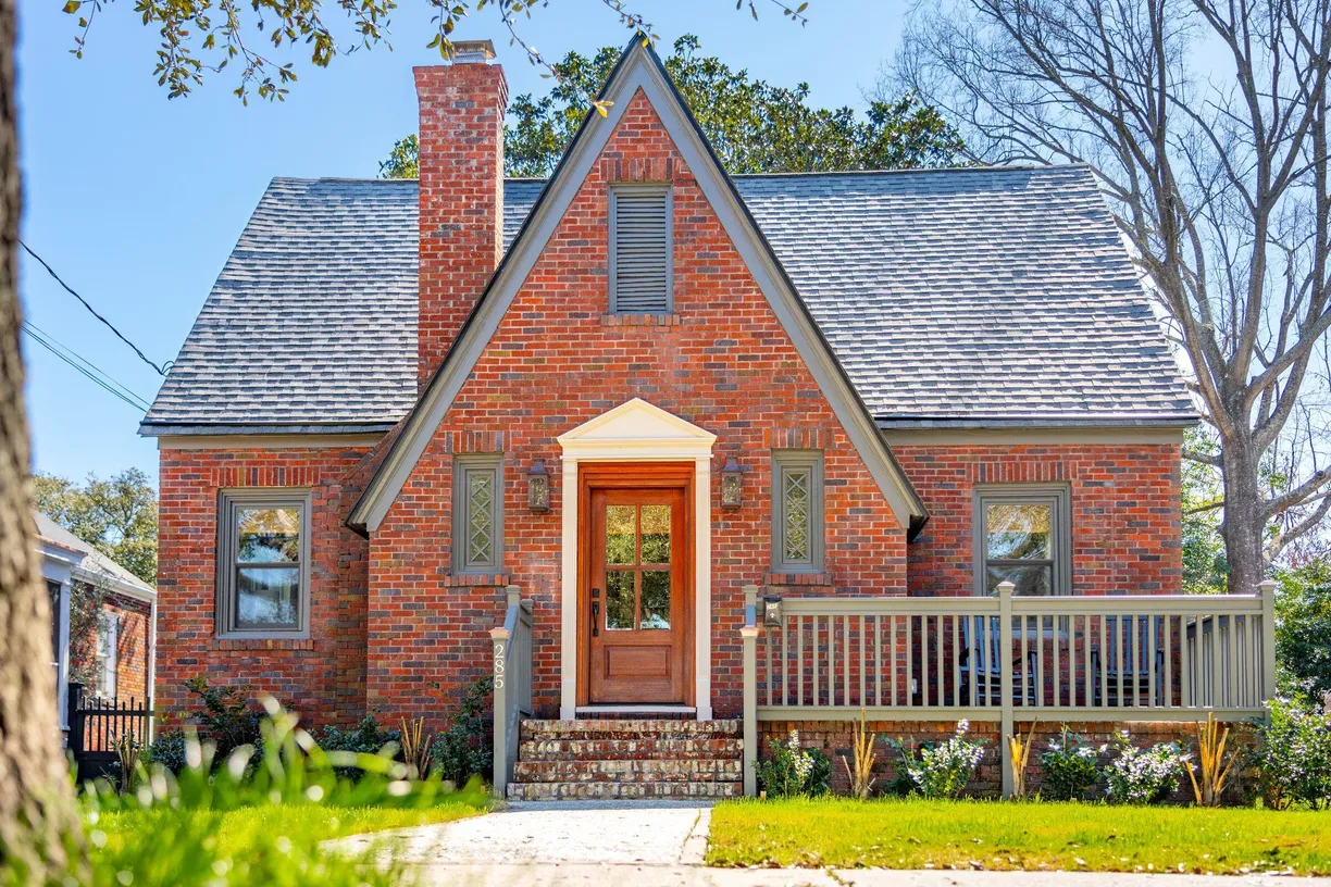 Charleston, SC Real Estate | View 285 Grove Street | 3 Beds, 3 Baths