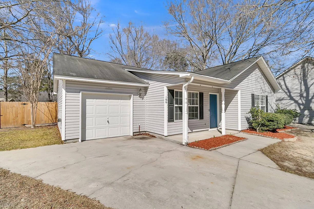 Charleston, SC Real Estate | View 106 Equestrian Court | 3 Beds, 2 Baths