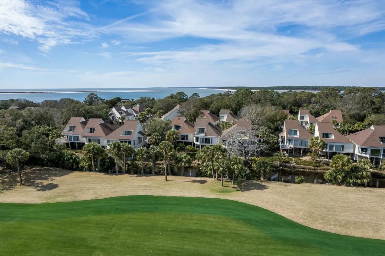 Charleston, SC Real Estate | View 747 Spinnaker Beachhouse | 2 Beds, 2 Baths