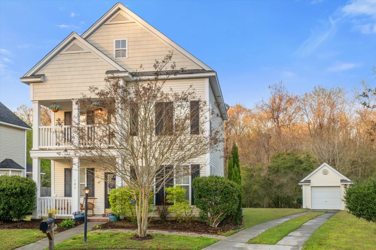 Charleston, SC Real Estate | View 103 Avalon Court | 3 Beds, 2 Baths