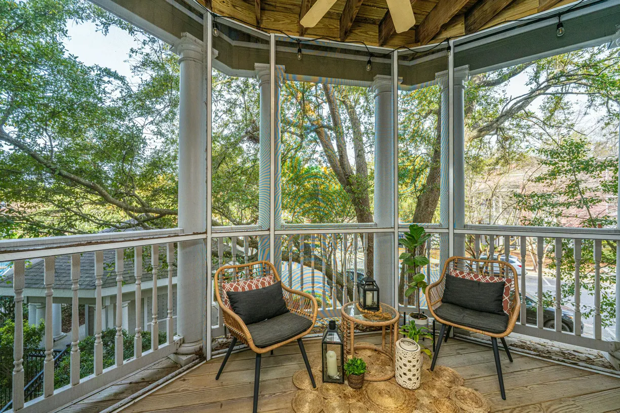 Charleston, SC Real Estate | View 1325 Telfair Way | 2 Beds, 2 Baths