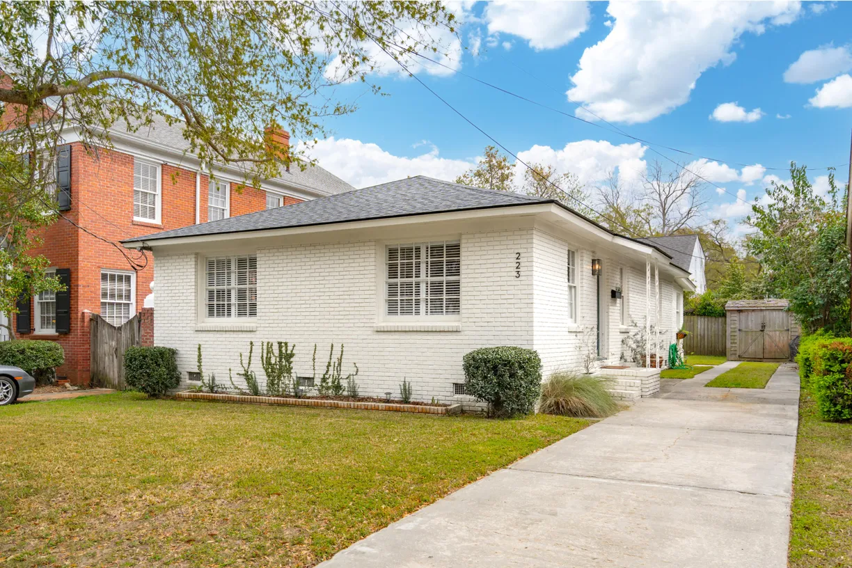 Charleston, SC Real Estate | View 223 Grove Street | 3 Beds, 2 Baths