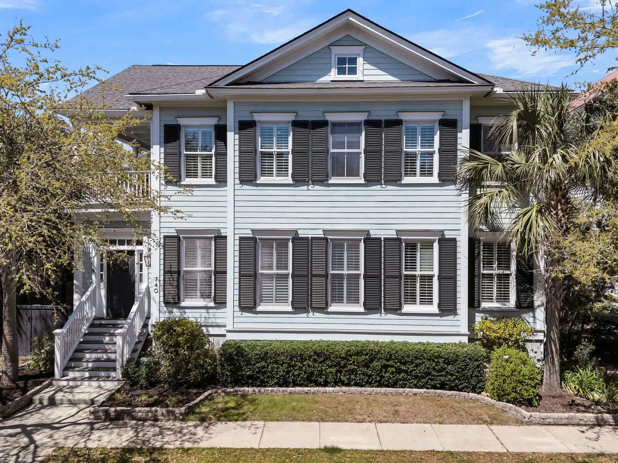 Charleston, SC Real Estate | View 740 Stucco Lane | 4 Beds, 3 Baths