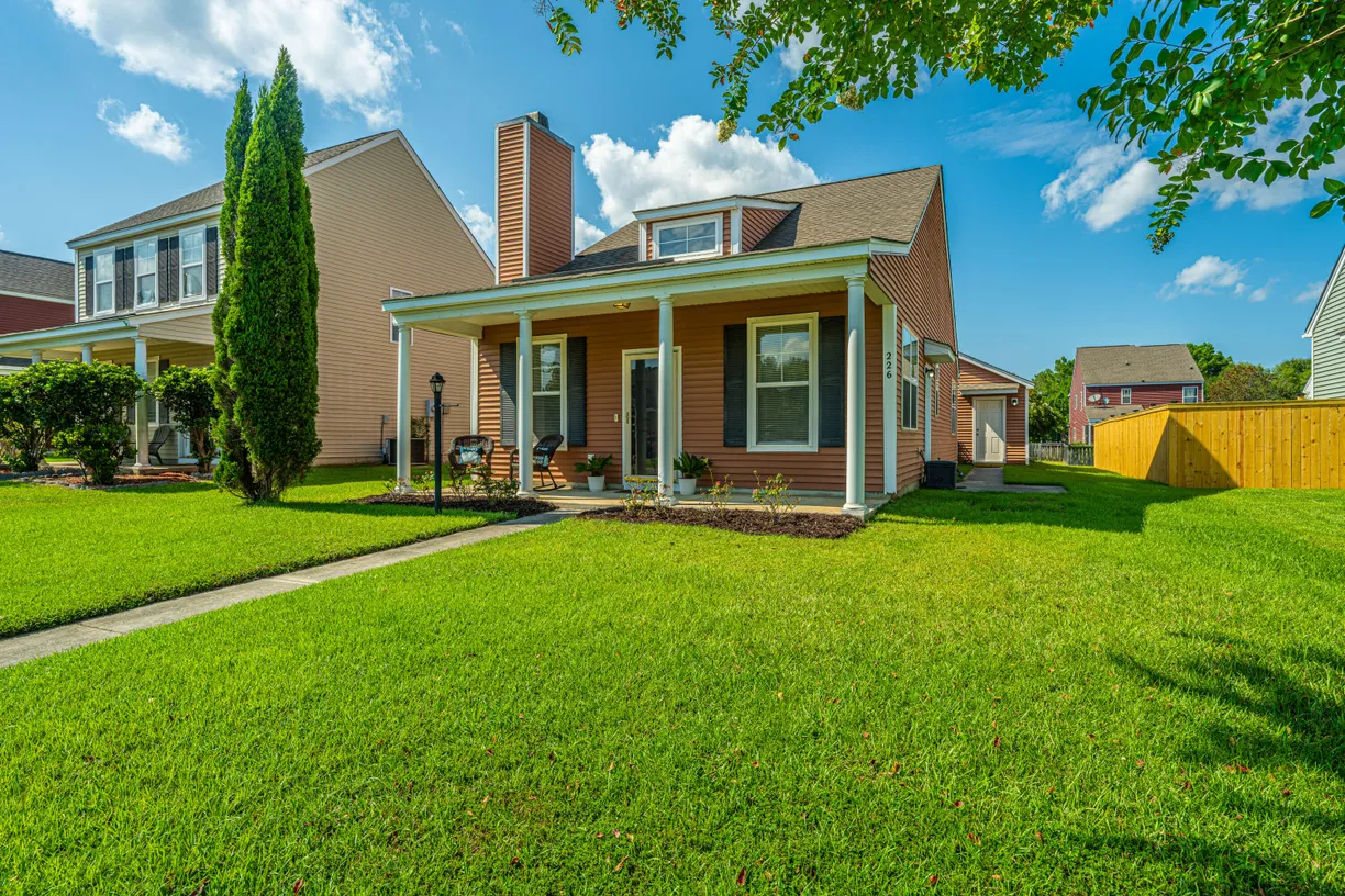 Charlotte Real Estate | View 226 Killarney Trail | 3 Beds, 2 Baths