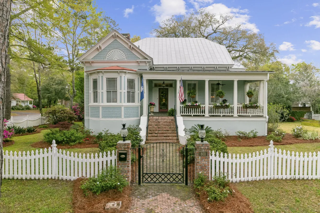 Charlotte Real Estate | View 803 S Main Street | Listing