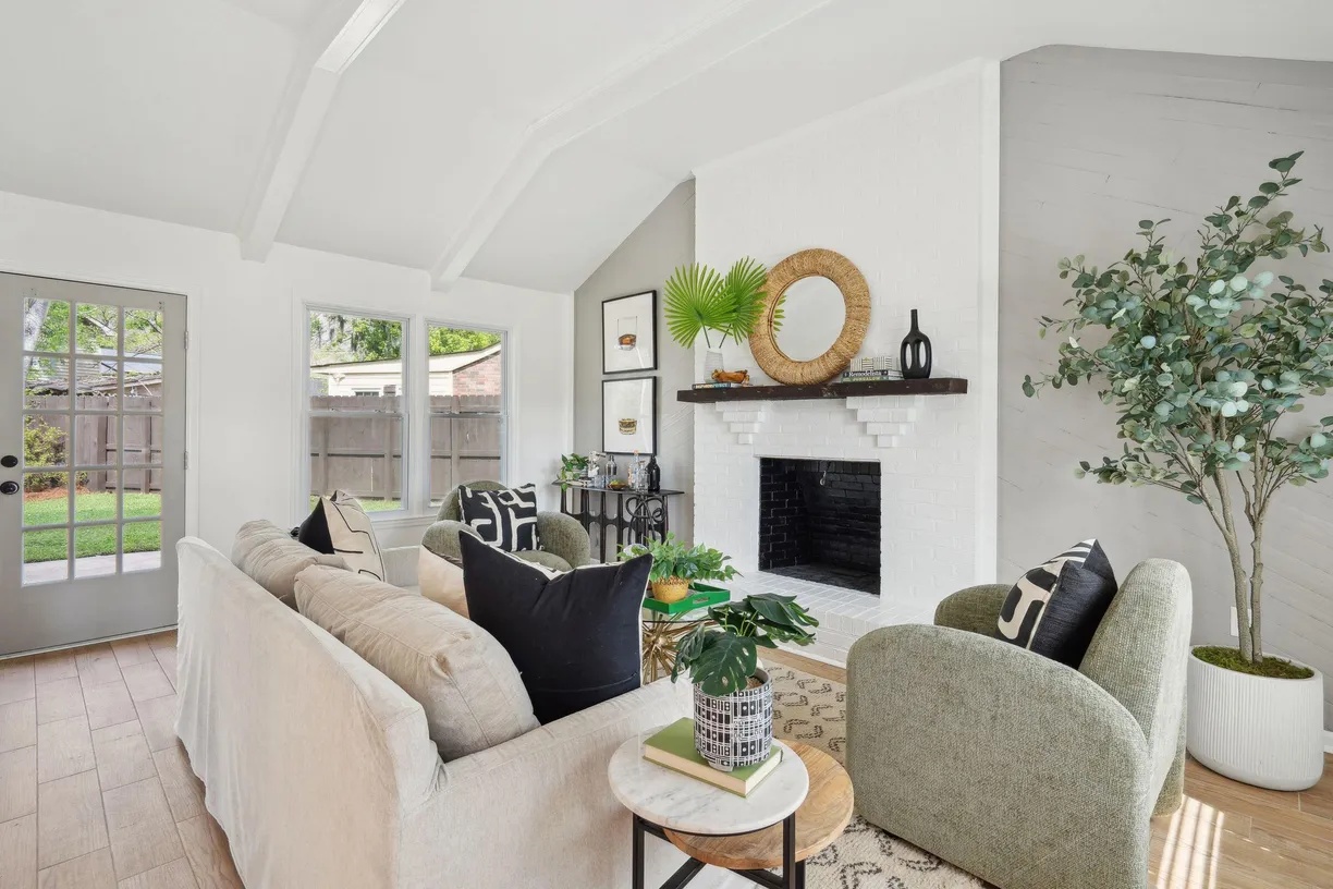 Charleston, SC Real Estate | View 5573 Betty Court | 4 Beds, 2 Baths