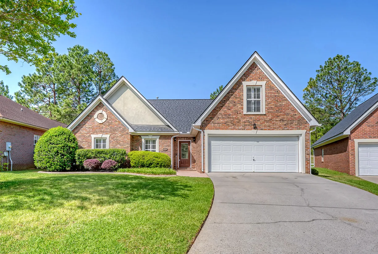 Charleston, SC Real Estate | View 777 Hamlet Circle | 4 Beds, 2 Baths