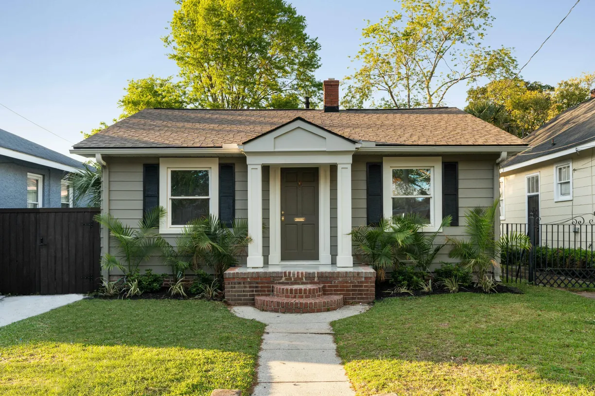 Charleston, SC Real Estate | View 40 Dunnemann Avenue | 2 Beds, 2 Baths