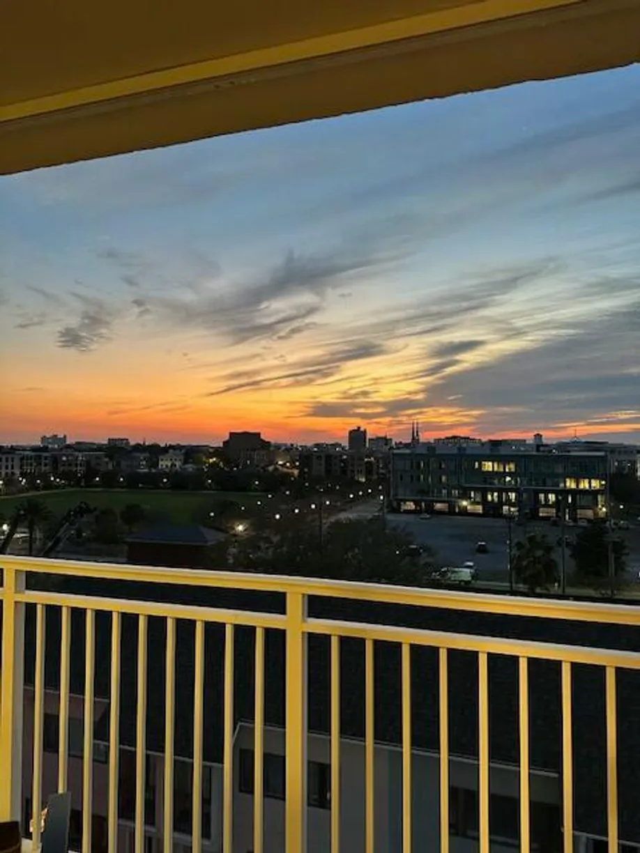 Charleston, SC Real Estate | View 330 Concord Street, 6c | 2 Beds, 2 Baths
