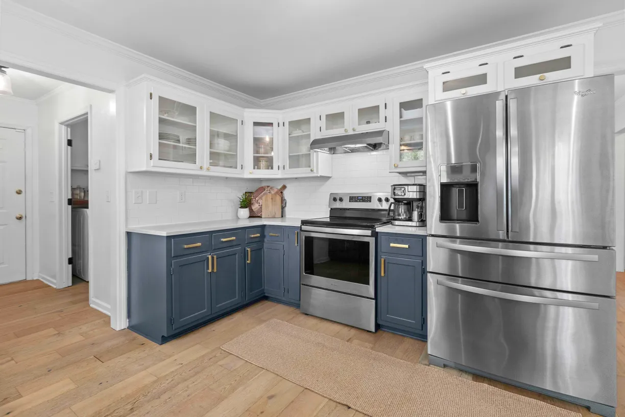 Charleston, SC Real Estate | View 99 Shadowmoss Parkway | Listing