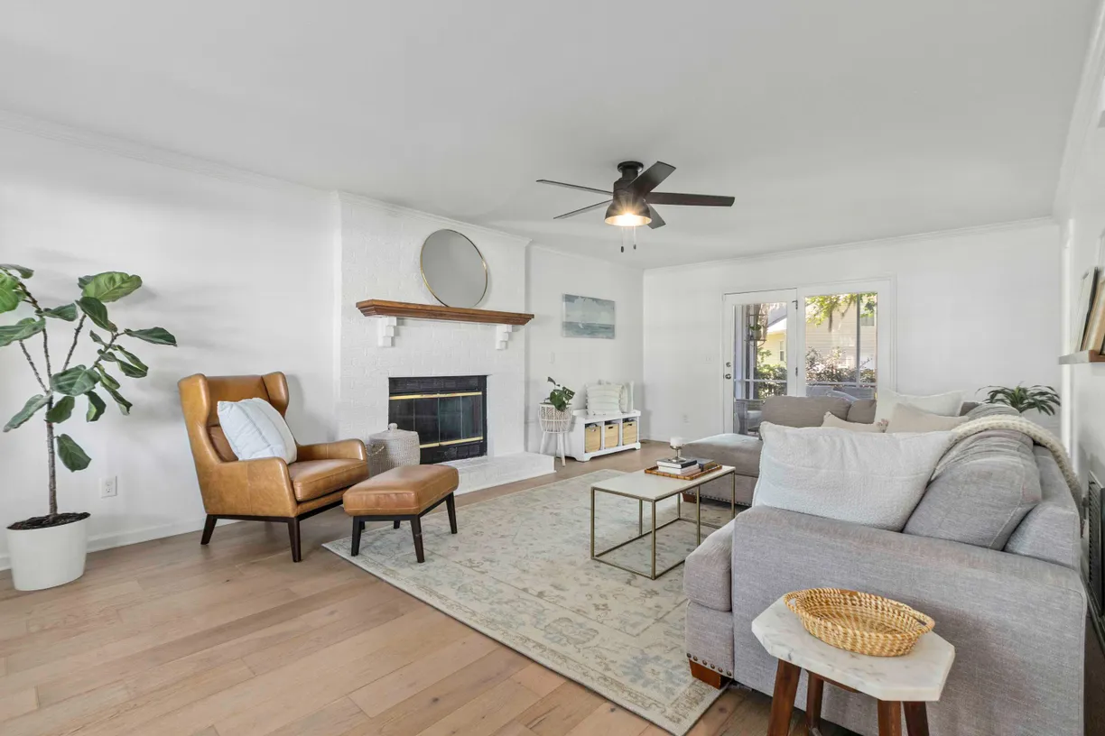 Charleston, SC Real Estate | View 99 Shadowmoss Parkway | Listing