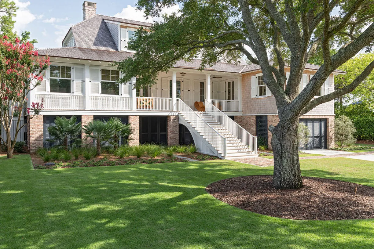 Charleston, SC Real Estate | View 2407 Atlantic Avenue | 5 Beds, 5 Baths