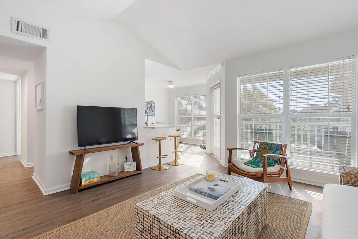 Charleston, SC Real Estate | View 700 Daniel Ellis Drive, 5303 | Listing