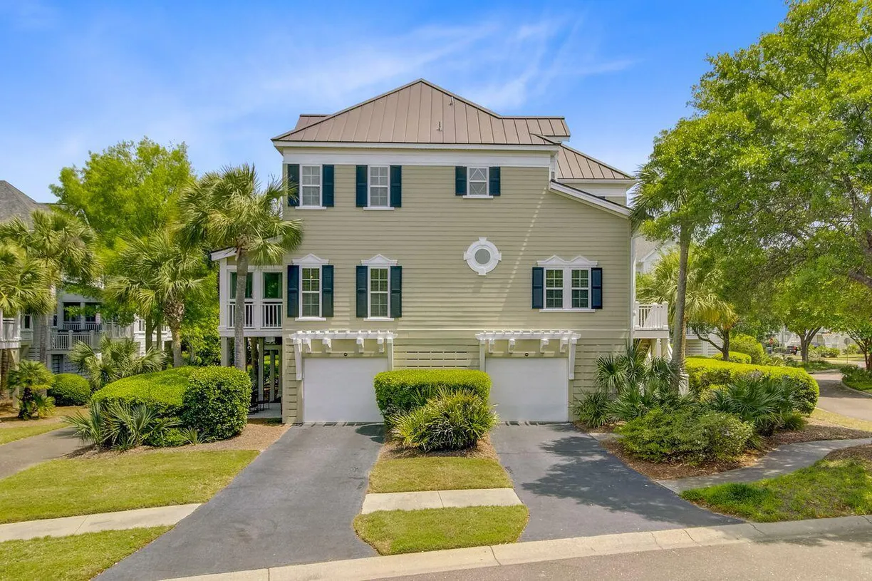 Charleston, SC Real Estate | View 1650 Long Grove Drive | Listing